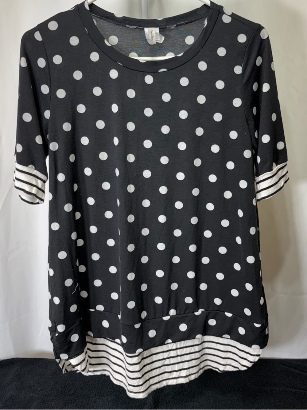 Polka Dot Short Sleeve Tunic Top - Black/White 2519